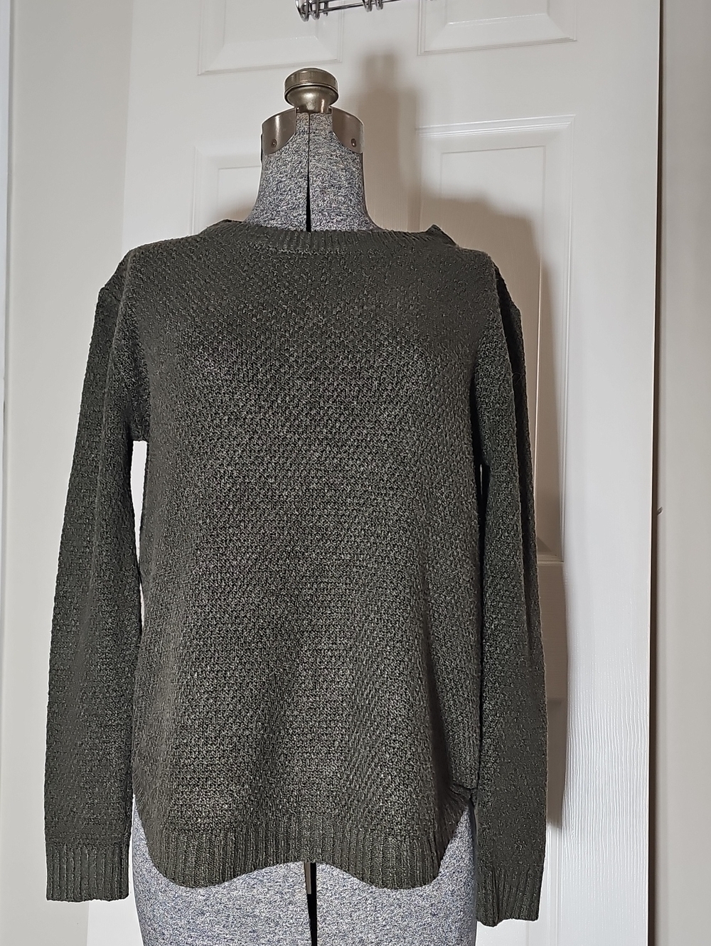 Pink Clover Olive Green Nikole Textured Sweater Soft Crewneck Long Sleeve Size M